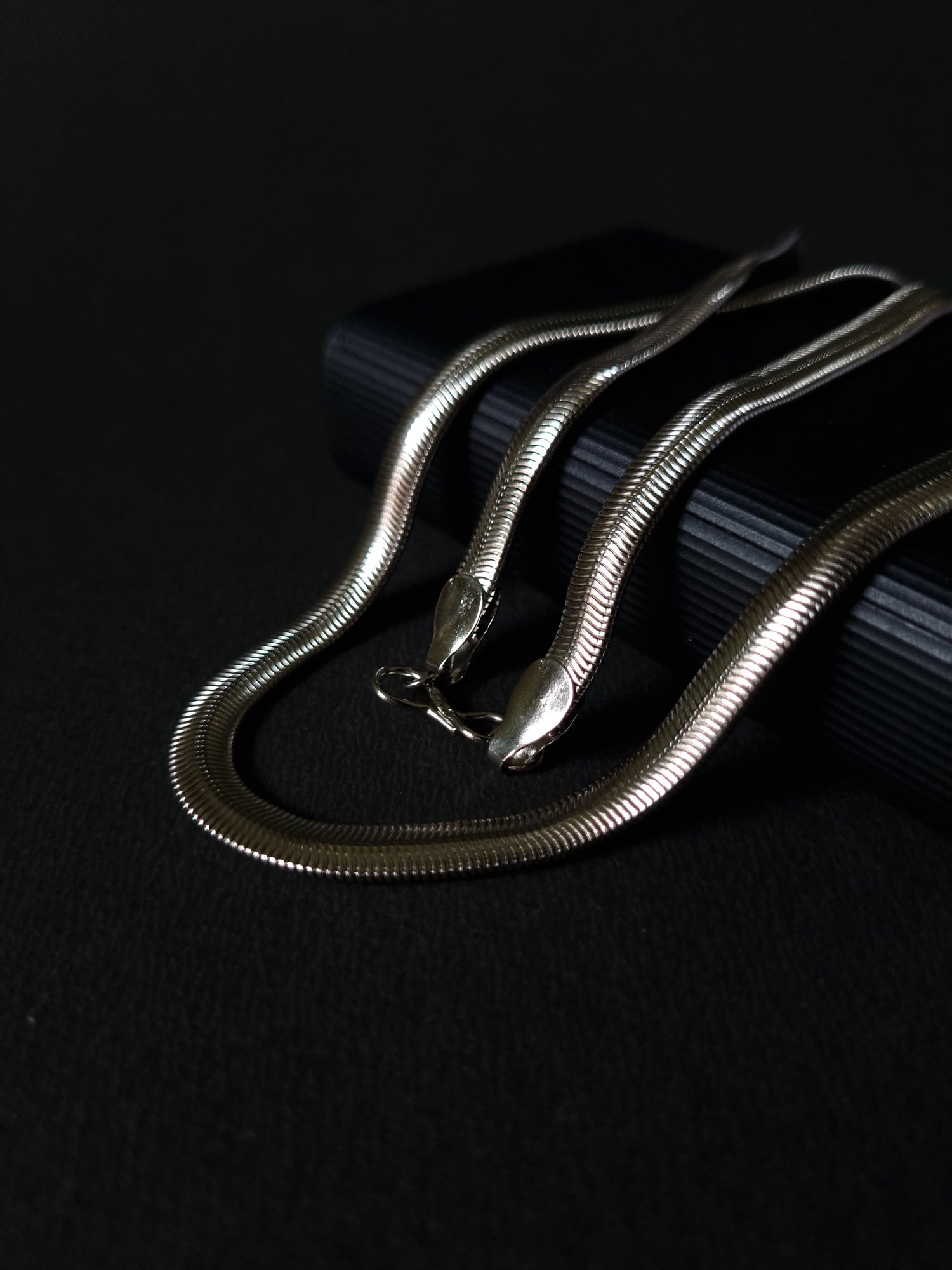 CHAINS.