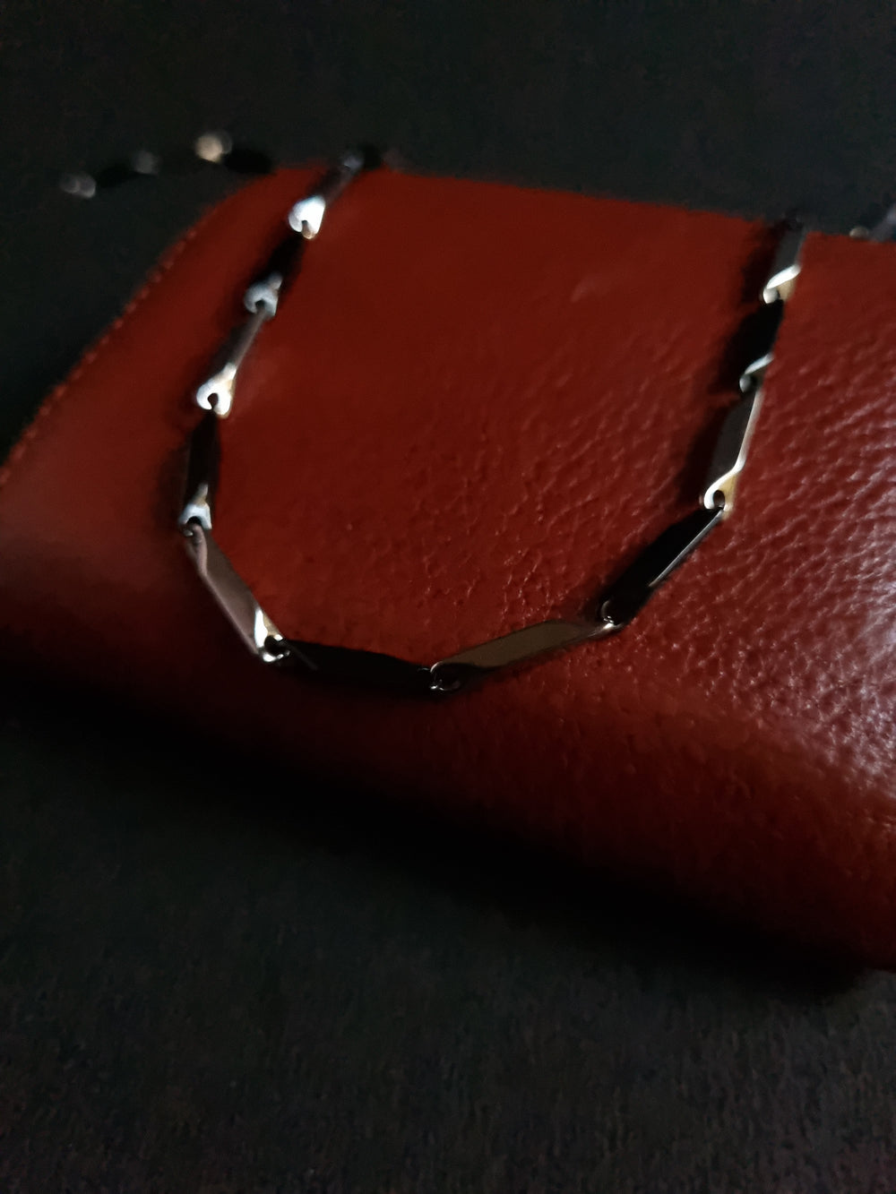 Antithesis Chain